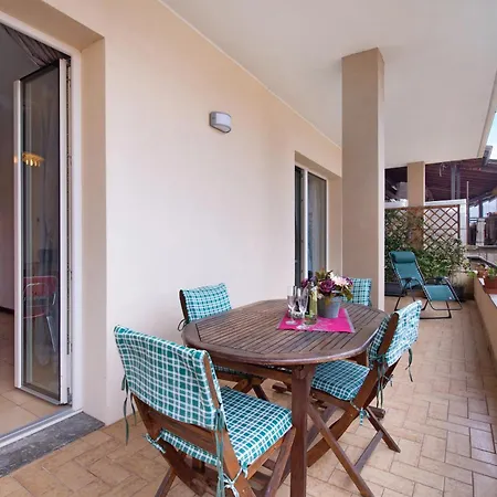 Holiday home Signorino Lake View 3Br, 2Ba, Park Lezzeno