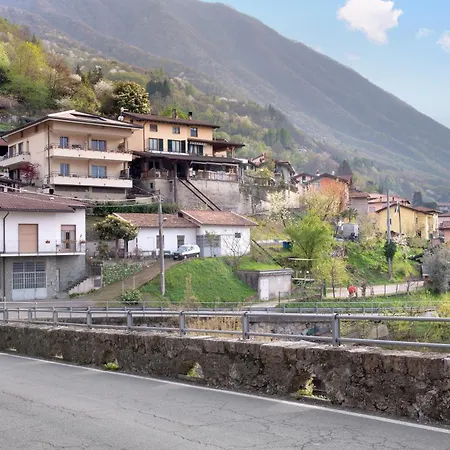 Signorino View 3br, 2ba, Park Lezzeno