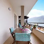 度假居 Signorino View 3br, 2ba, Park 勒泽诺